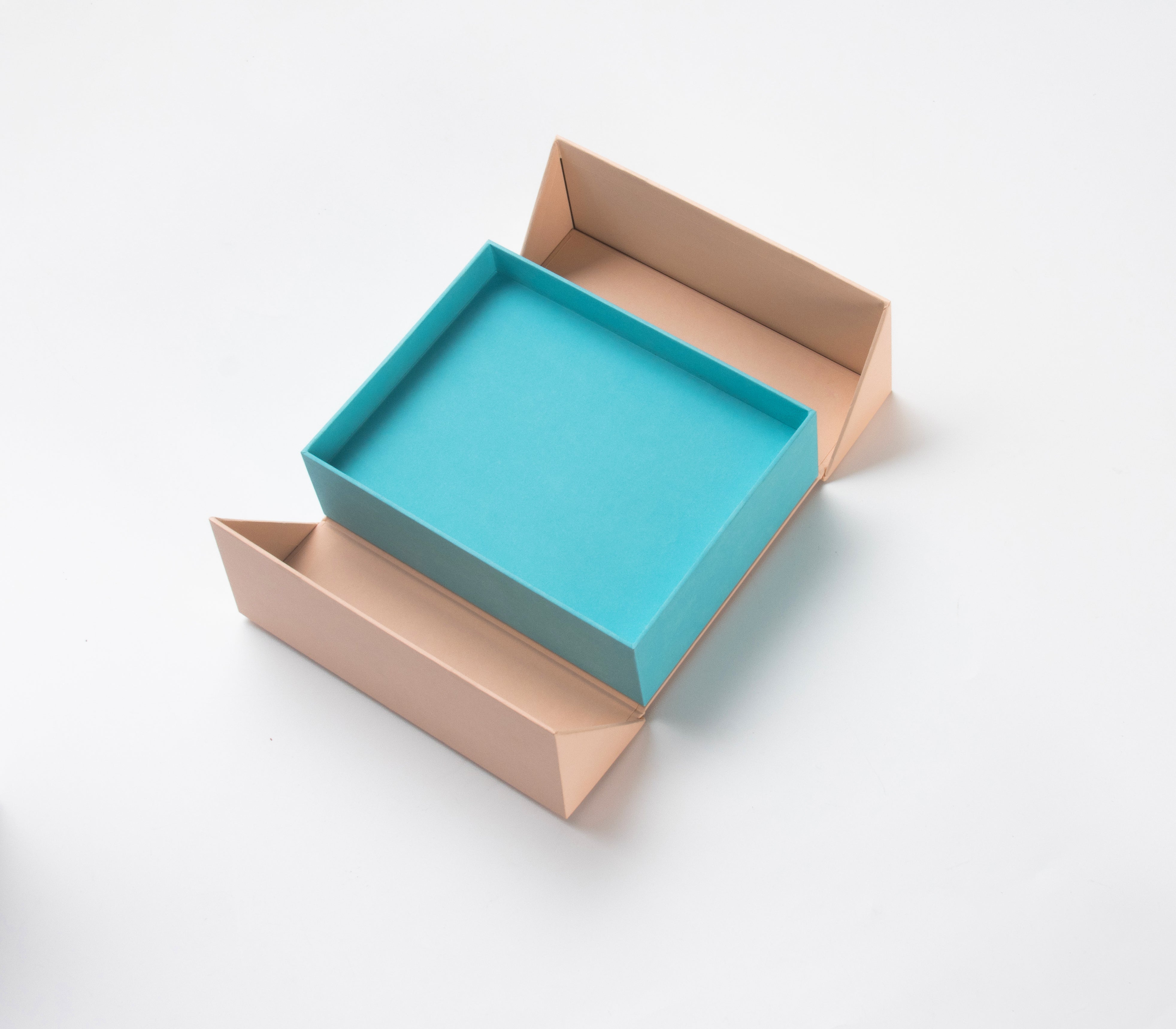 Cosmetic packaging ④